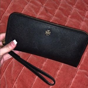 Tory Burch wallet. Perfect condition!